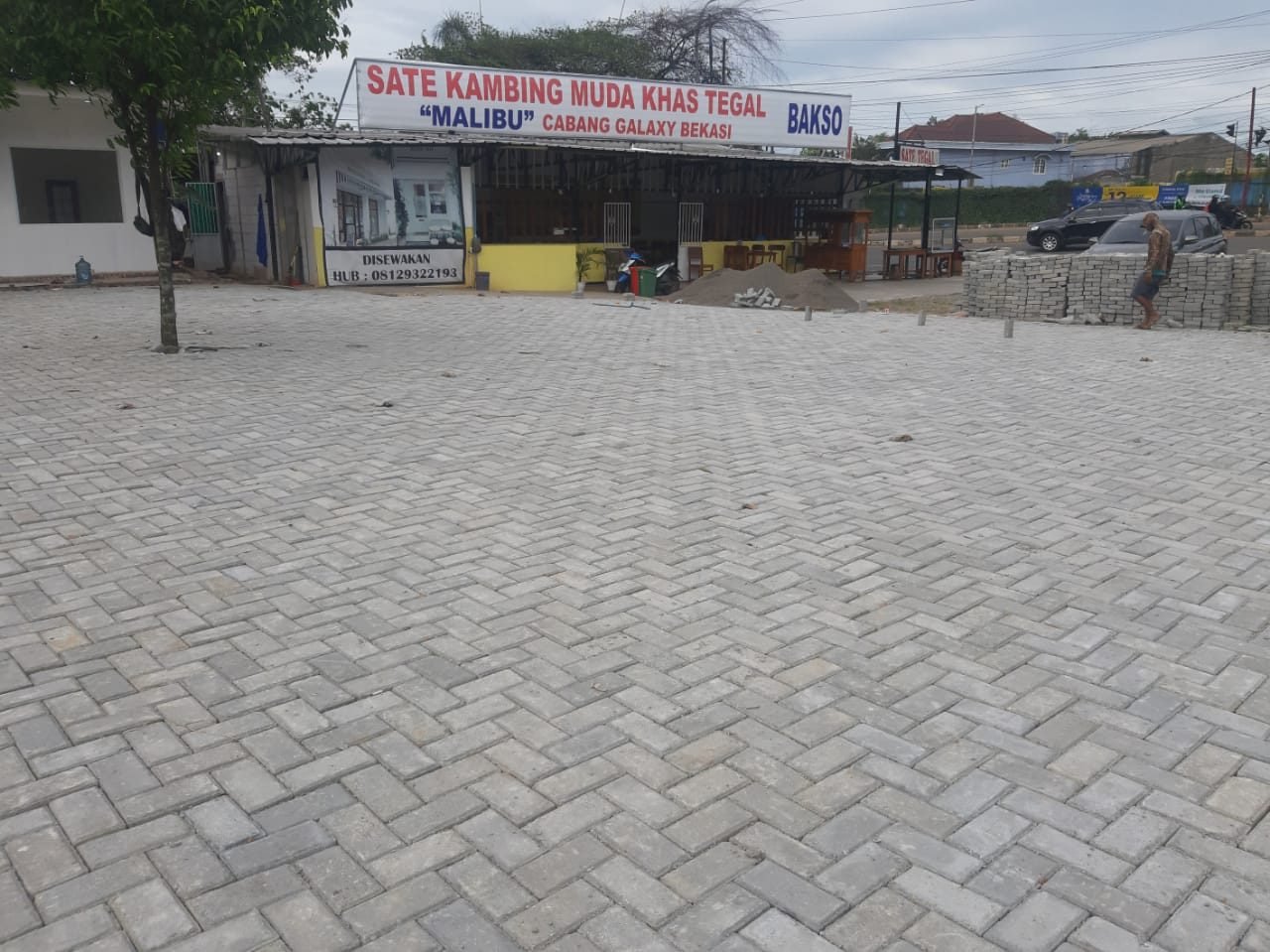 Paving area ruko komersial