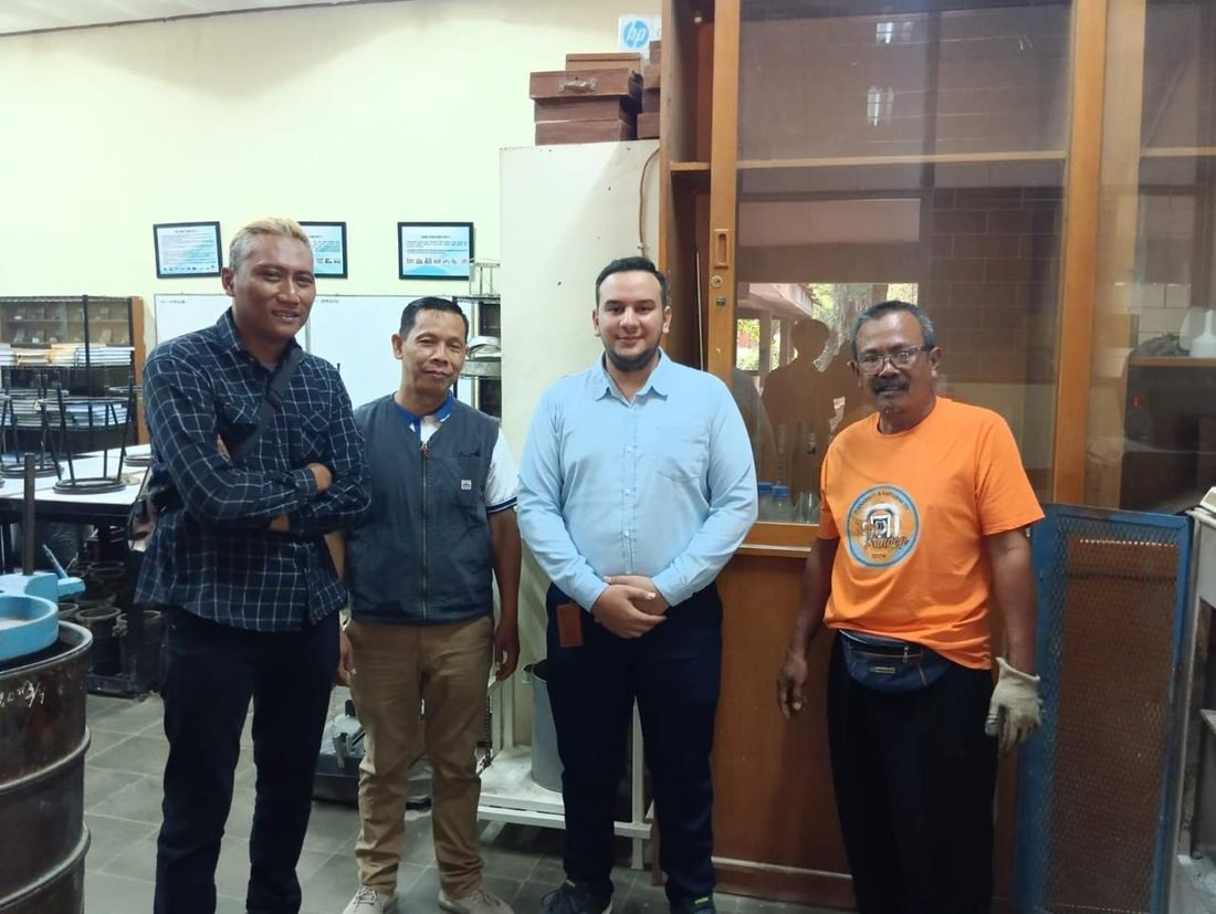 Tim kantor Paving Kota